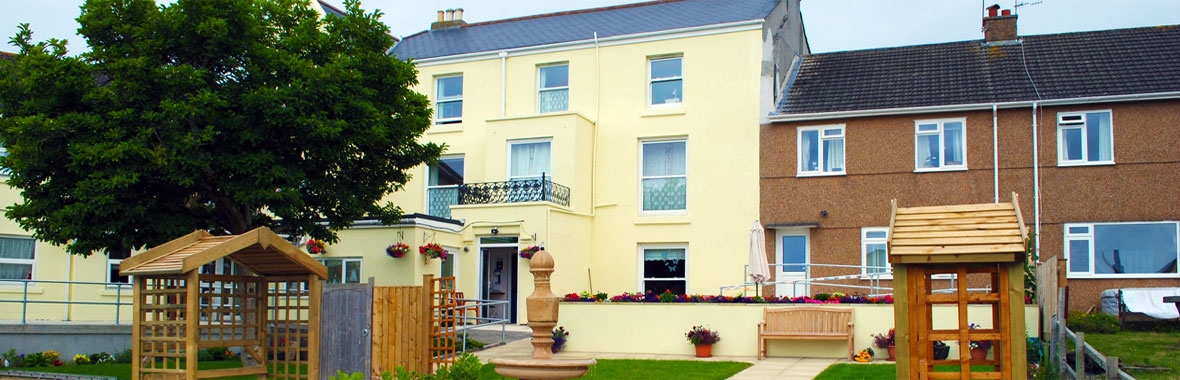 Durnsford Lodge front of building